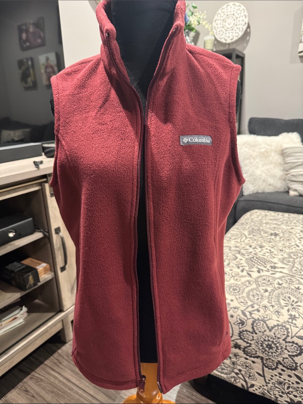 Columbia Women's Burgundy Fleece Vest - Full Zip